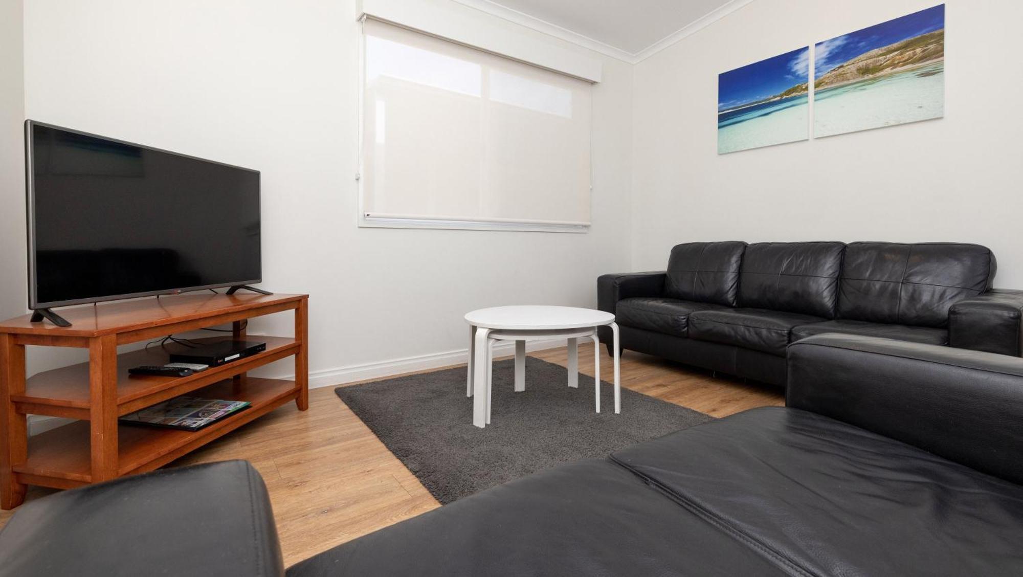 Big4 Emu Beach Holiday Park Albany Room photo
